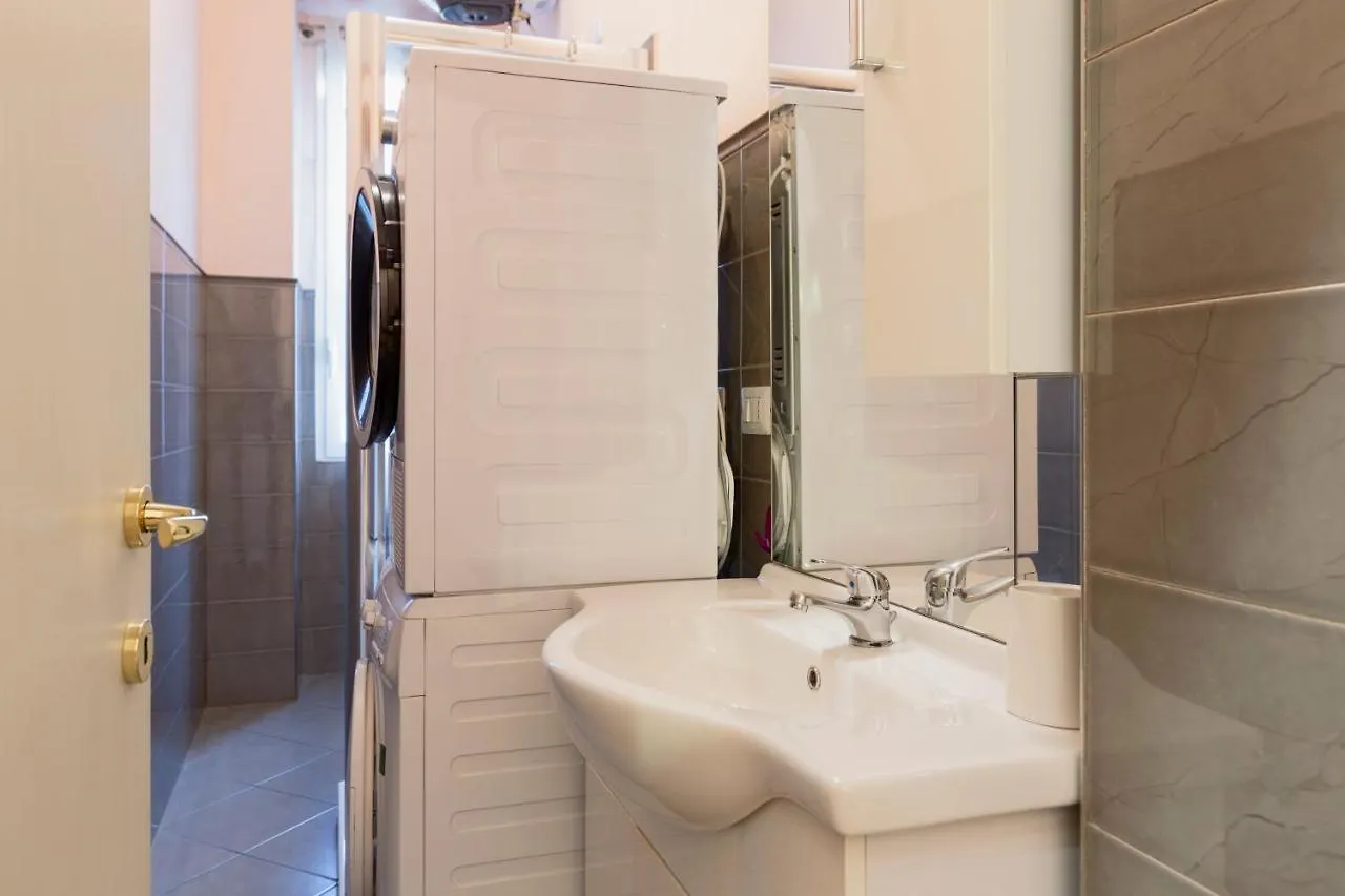 Appartamento Bilocale Porta Vittoria Milano Italia